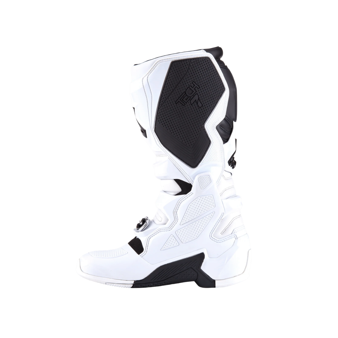Botas Tech 7